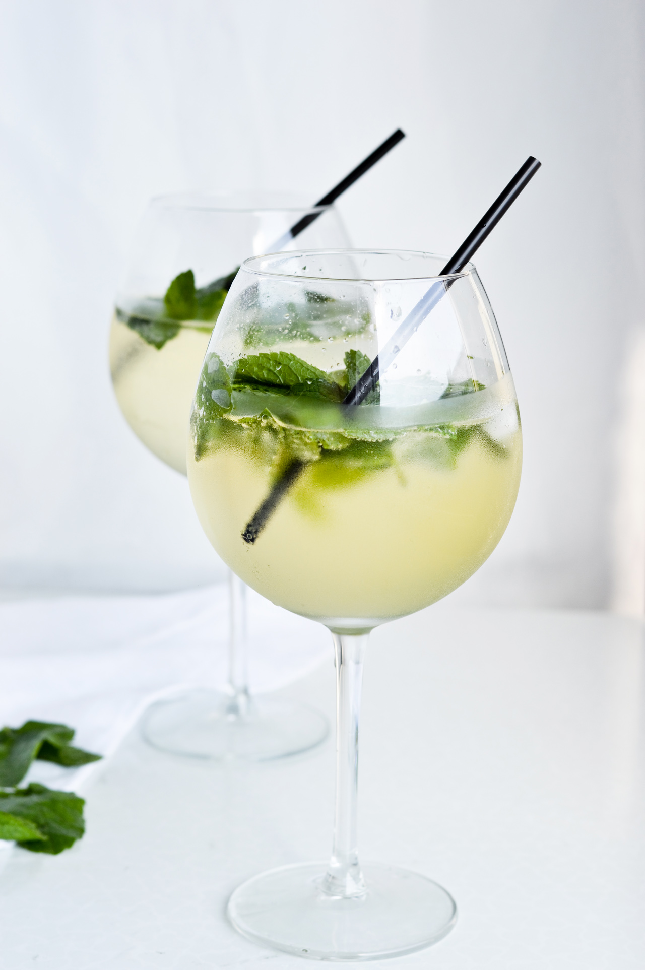 hugo cocktail elderflower prosecco cocktail