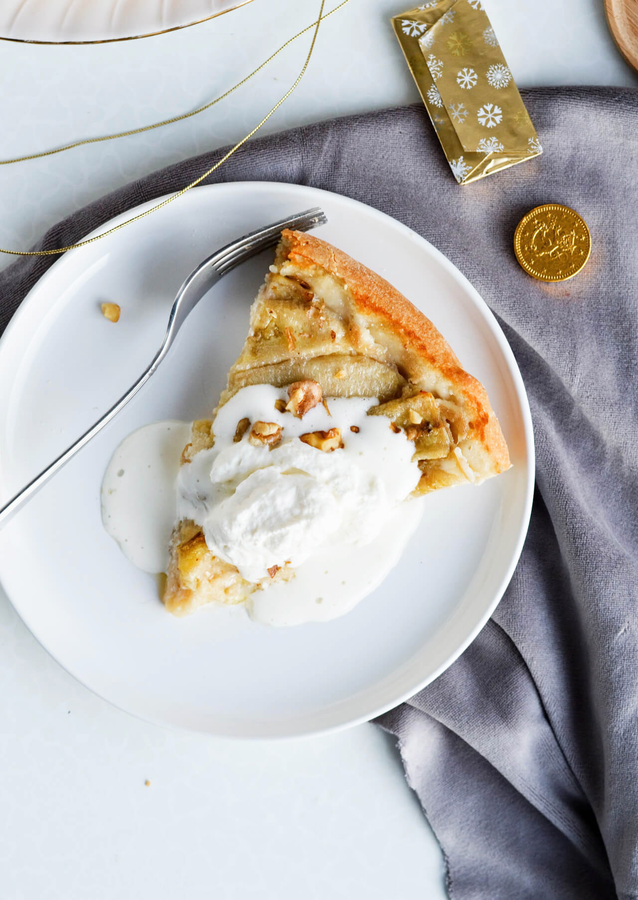 Skip cheesy pizza and make this dessert maple banana pizza with ricotta instead! Always hits the spot. 