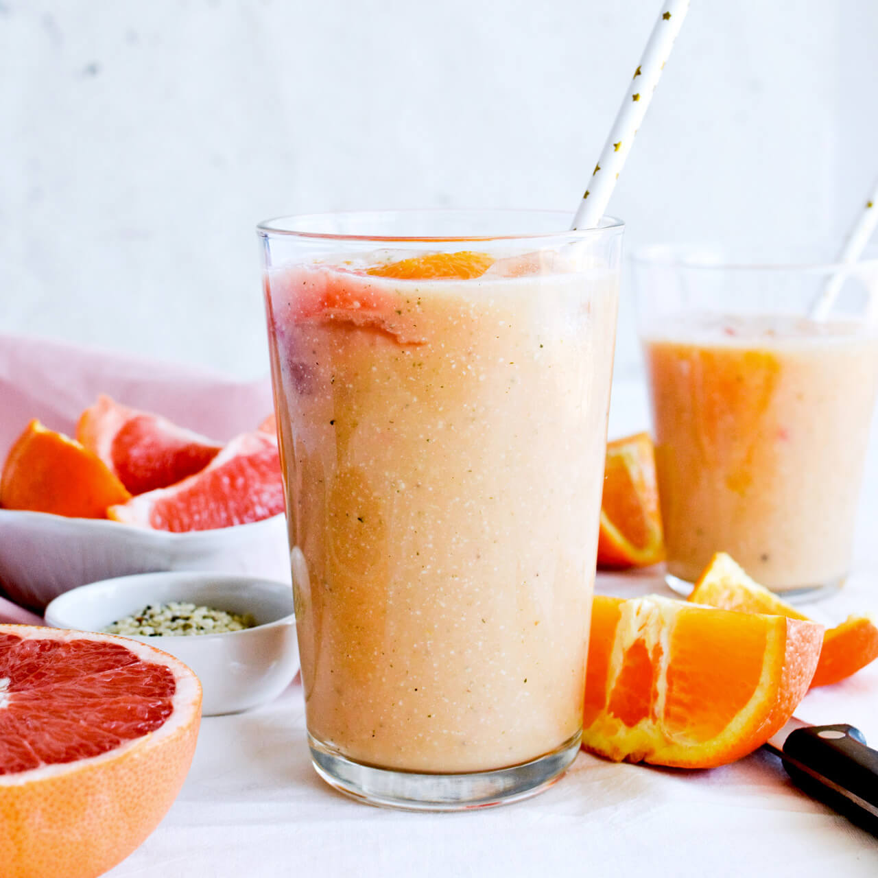 Vitamin C citrus power smoothie is an easy quick vegan smoothie, perfect for breakfast or snack.