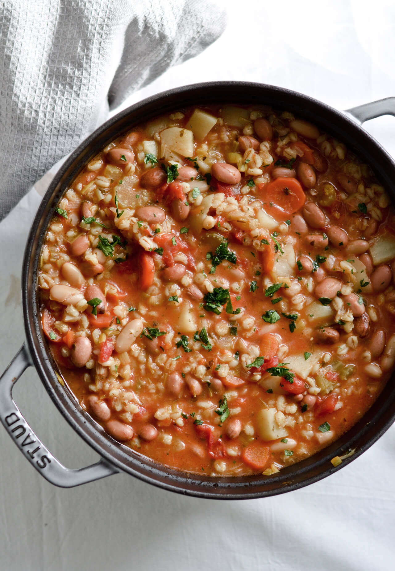 Hearty vegetable barley soup - Sugar Salted