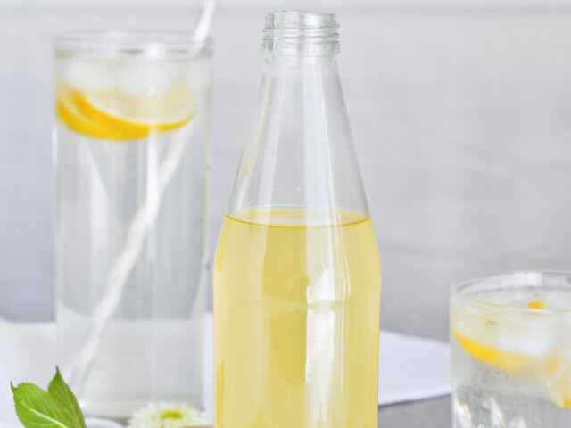 homemade elderflower syrup