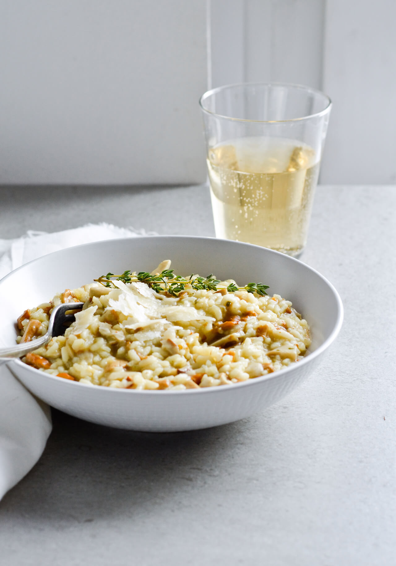 Wonderful wild mushroom magic risotto, inspired by Gilmore Girls! Perfect cozy dinner! Also featured Gilmore Girls recap! | sugarsalted.com