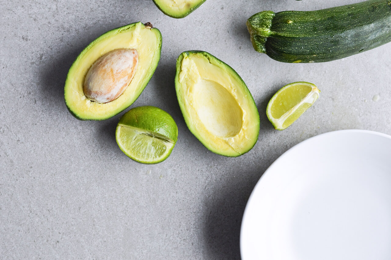 Guacamole cabbage bean tacos are the best vegetarian tacos! With easy homemade guacamole, zesty cabbage, zucchini, paprika beans and lots of cheddar! | sugarsalted.com