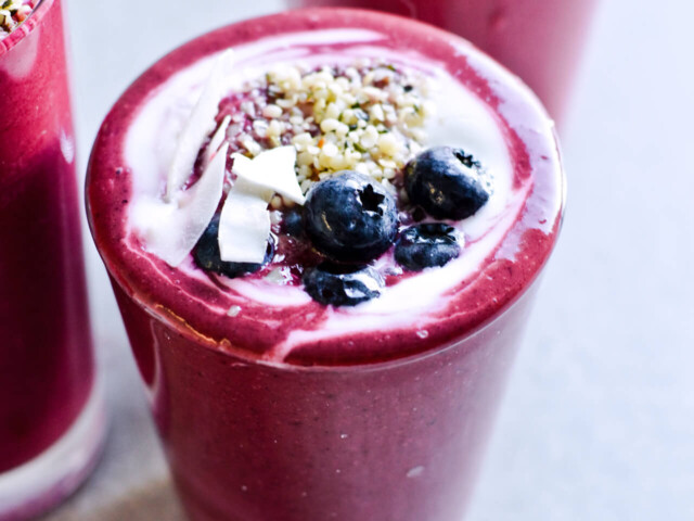 Avocado citrus berry beet smoothie - 3 recipes - aren't just pretty but are really healthy too! Purify and detox your body and start the day the vibrant way. Great breakfast or snack option. | @mitzyathome sugarsalted.com