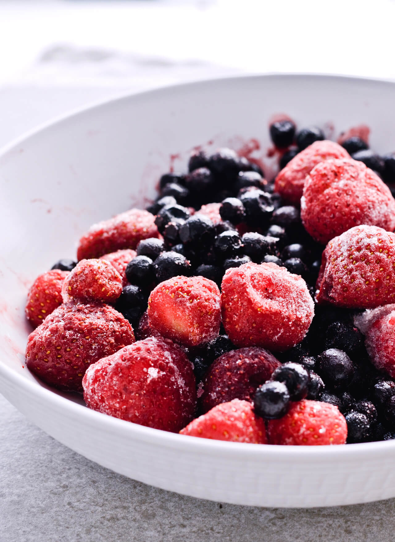 Avocado citrus berry beet smoothie - 3 recipes - aren't just pretty but are really healthy too! Purify and detox your body and start the day the vibrant way. Great breakfast or snack option. | @mitzyathome sugarsalted.com