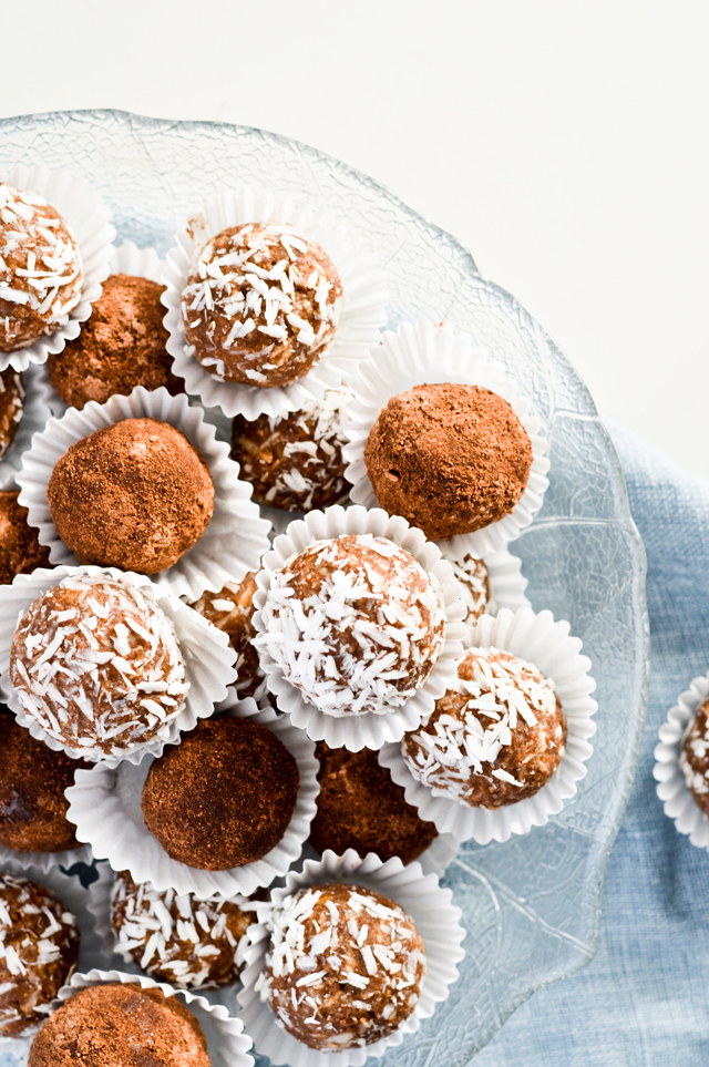 quick chocolate coconut rum balls