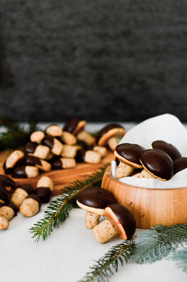 Chocolate walnut mushroom cookies - the cutest cookies for your cookie plate!