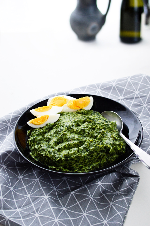 creamed spinach with boiled egg