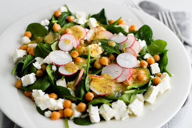 Crispy chickpea spinach salad