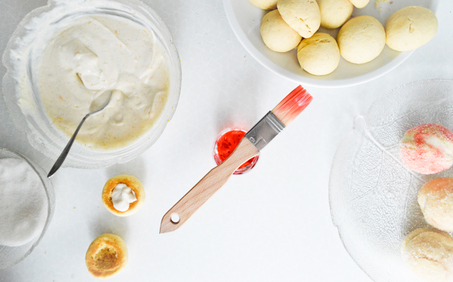 Orange infused sweet ricotta peach cookies are the perfect little dessert, for every spring or summer wedding, party, gathering. Look like real peaches, taste like heaven!