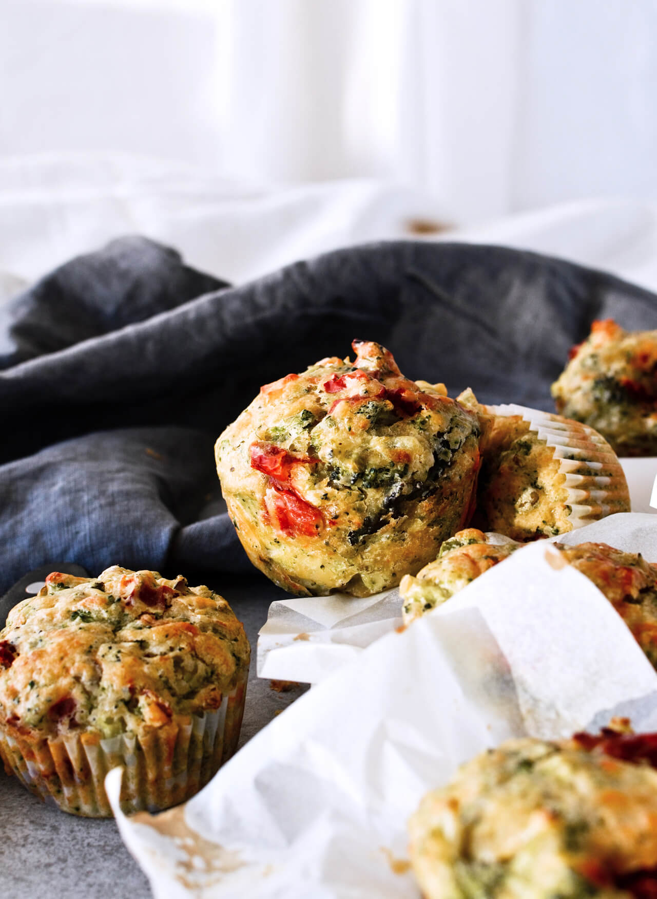 Olive oil broccoli muffins with cabbage and sun-dried tomatoes make the perfect breakfast on the go, or a side to your lunch salad or dinner meal. Great for kids too!