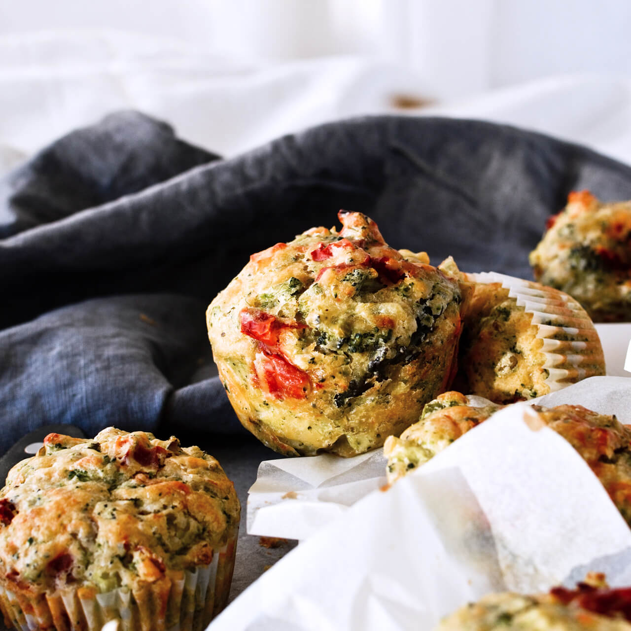 Olive oil broccoli muffins with cabbage and sun-dried tomatoes make the perfect breakfast on the go, or a side to your lunch salad or dinner meal. Great for kids too!
