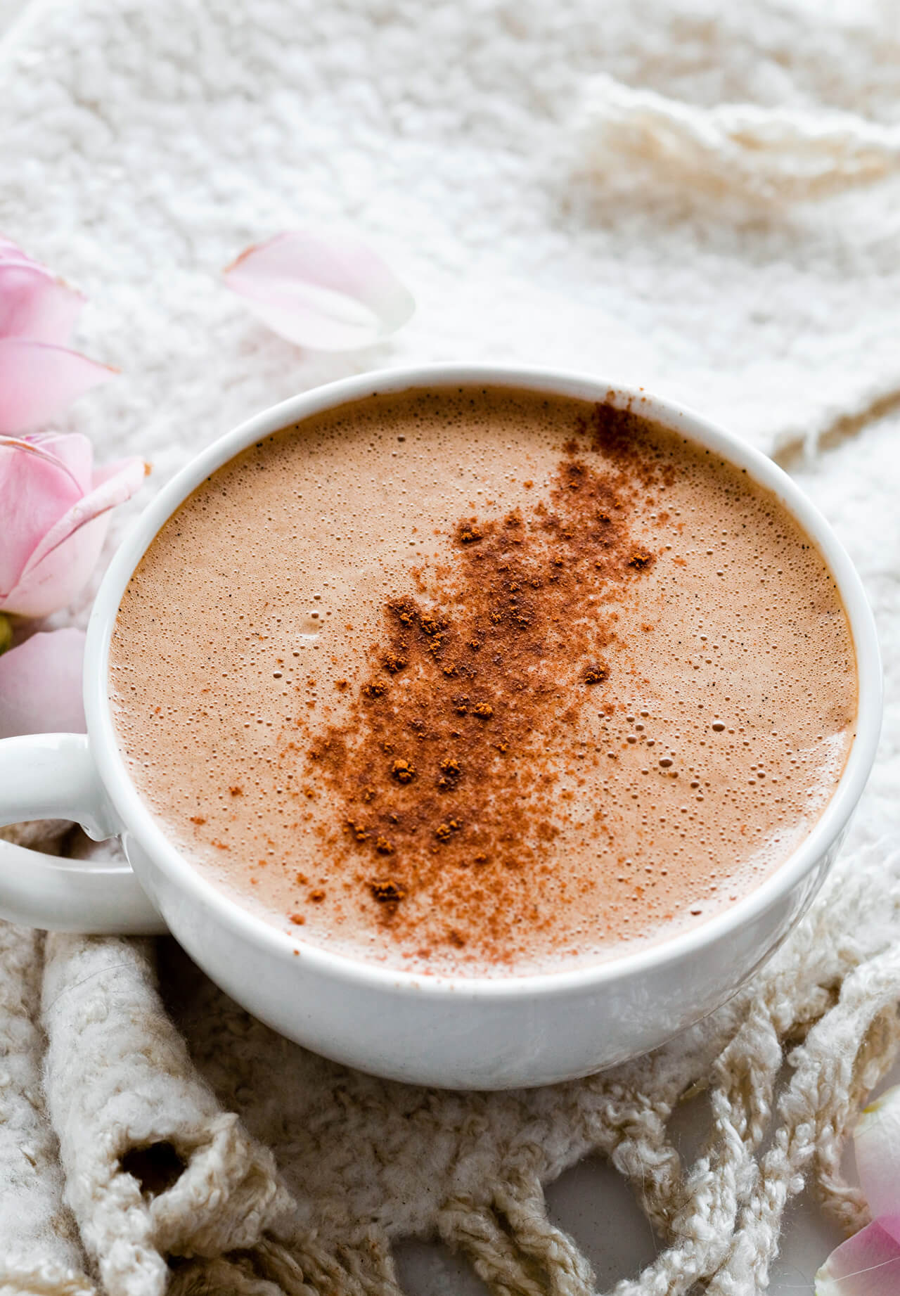 https://www.sugarsalted.com/wp-content/uploads/2018/03/hot-chocolate-protein-coffee-005.jpg