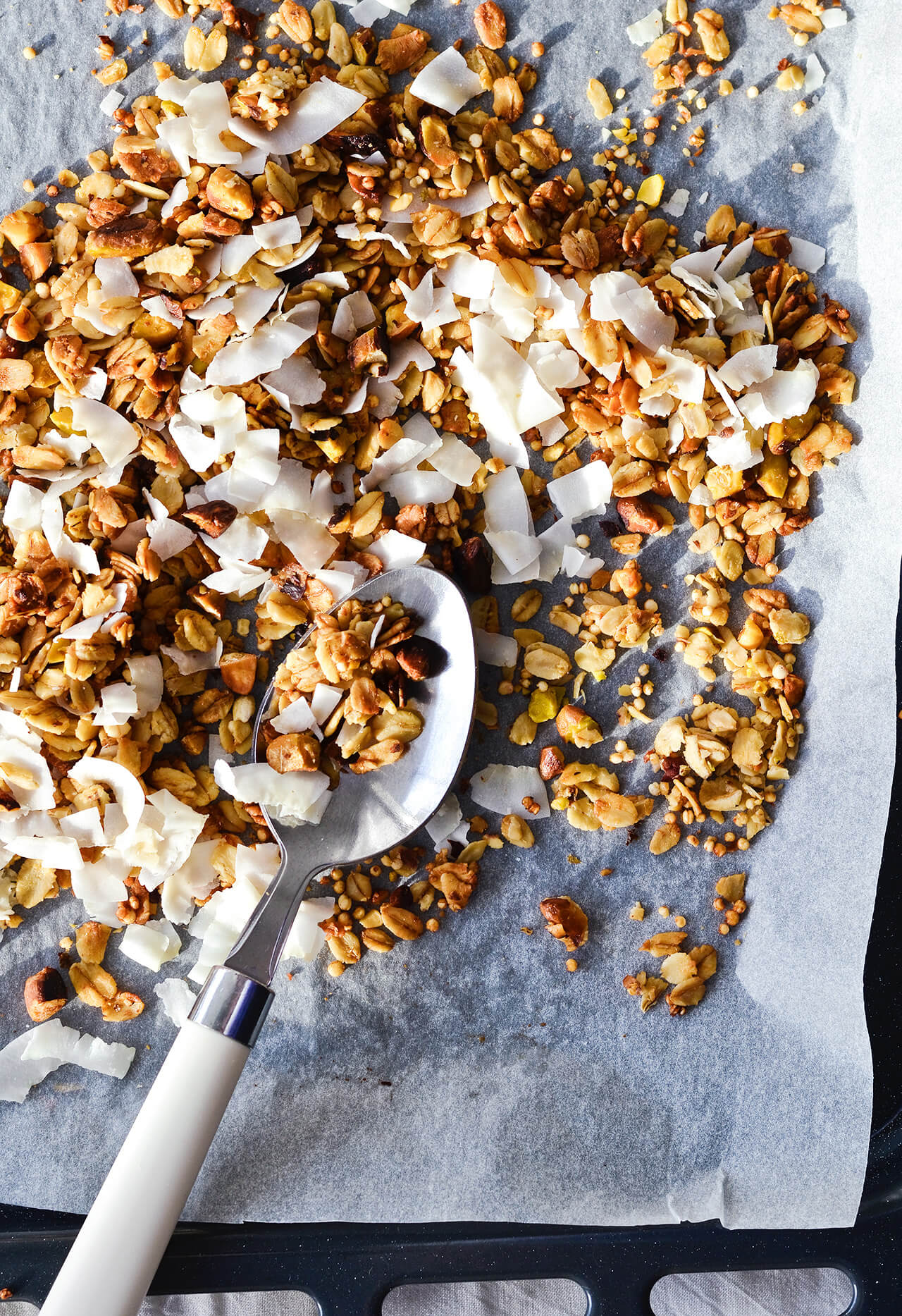 light coconut lime granola