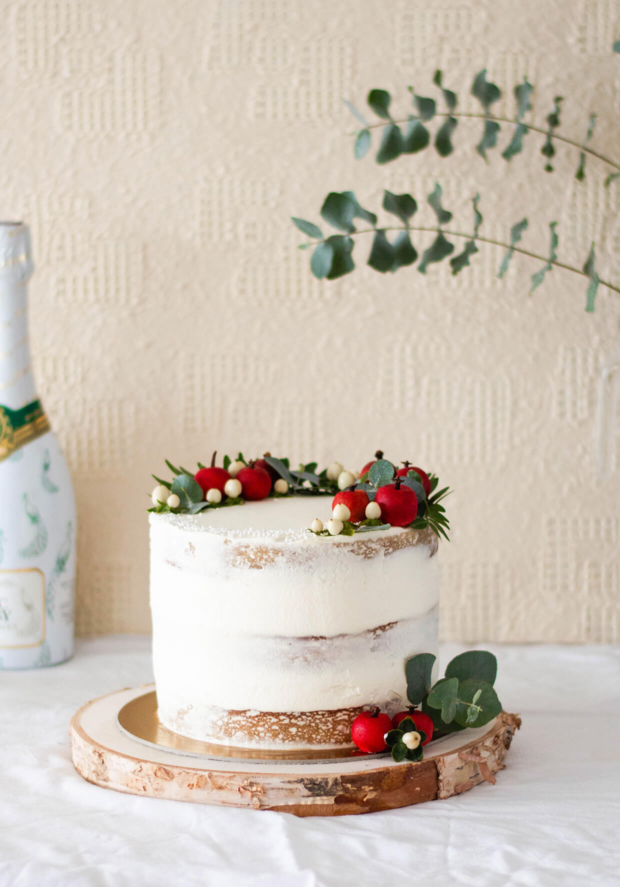 Apple cider cake with maple mascarpone frosting (without butter).