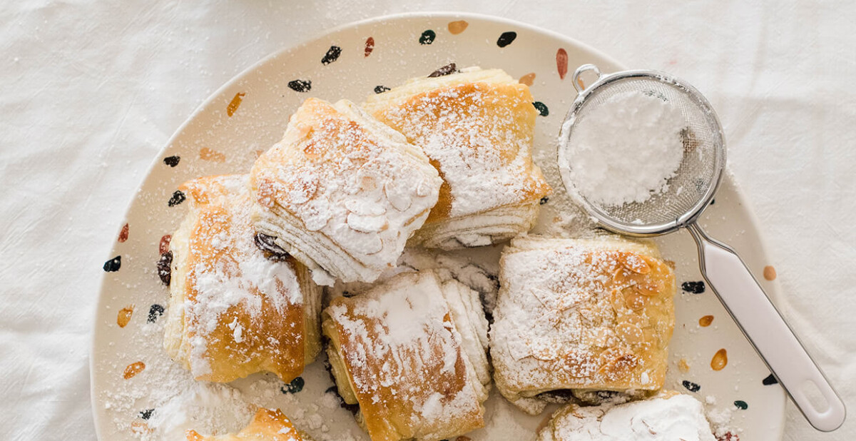 recipe for quick easy pain au chocolat chocolate croissants - homemade