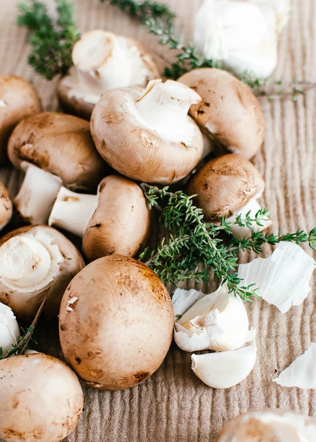 cremini or brown button mushrooms and fresh thyme