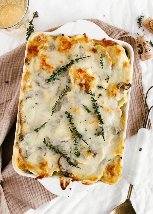 easy cheesy mushroom baked ravioli, perfect vegetarian holiday meal