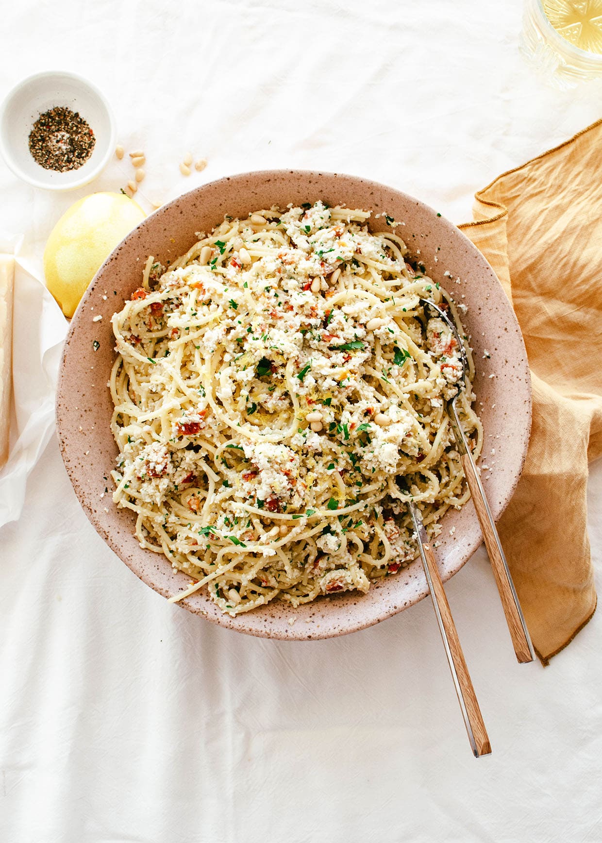 Spaghetti with cauliflower pesto and sun dried tomatoes