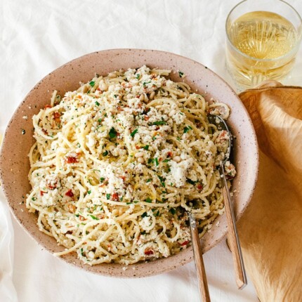 spaghetti with cauliflower pesto
