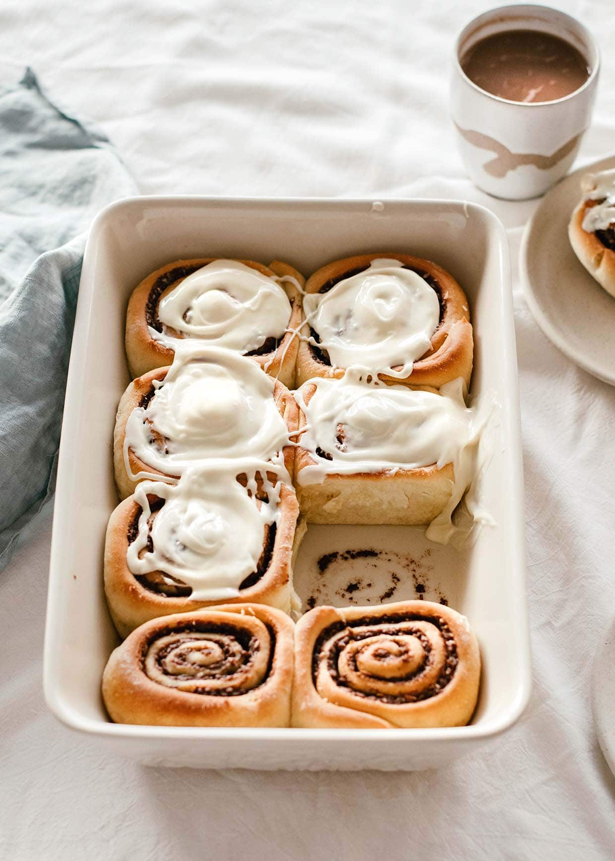 baking pan with cinnamon rolls