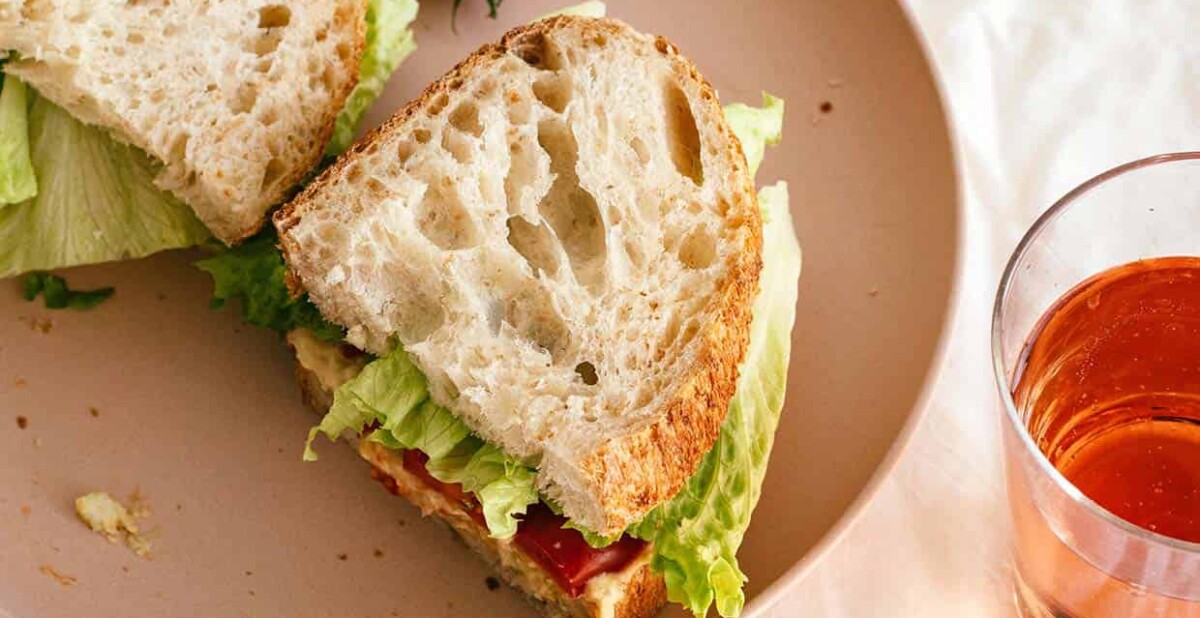 vegetarian chickpea tuna salad sandwich