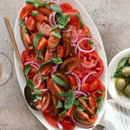 Summer tomato salad with balsamic red onion