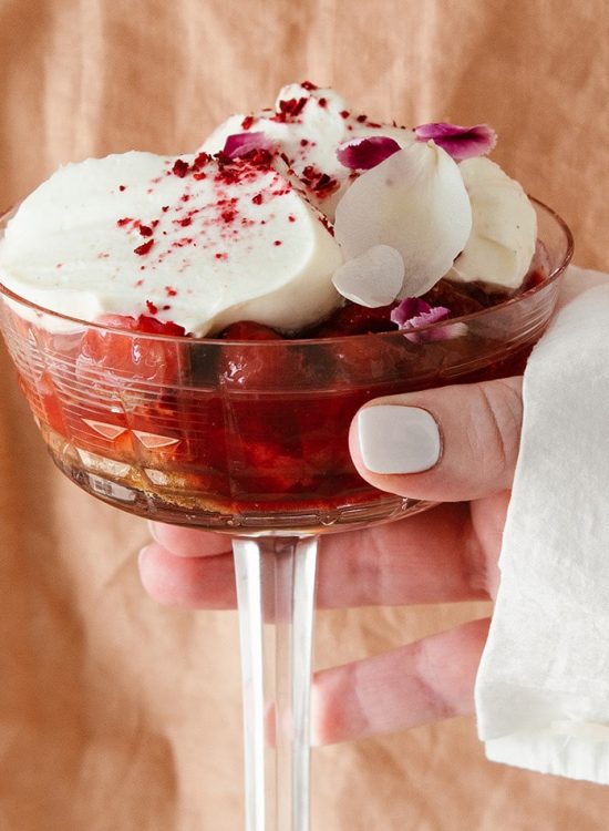 strawberry mascarpone cream cups
