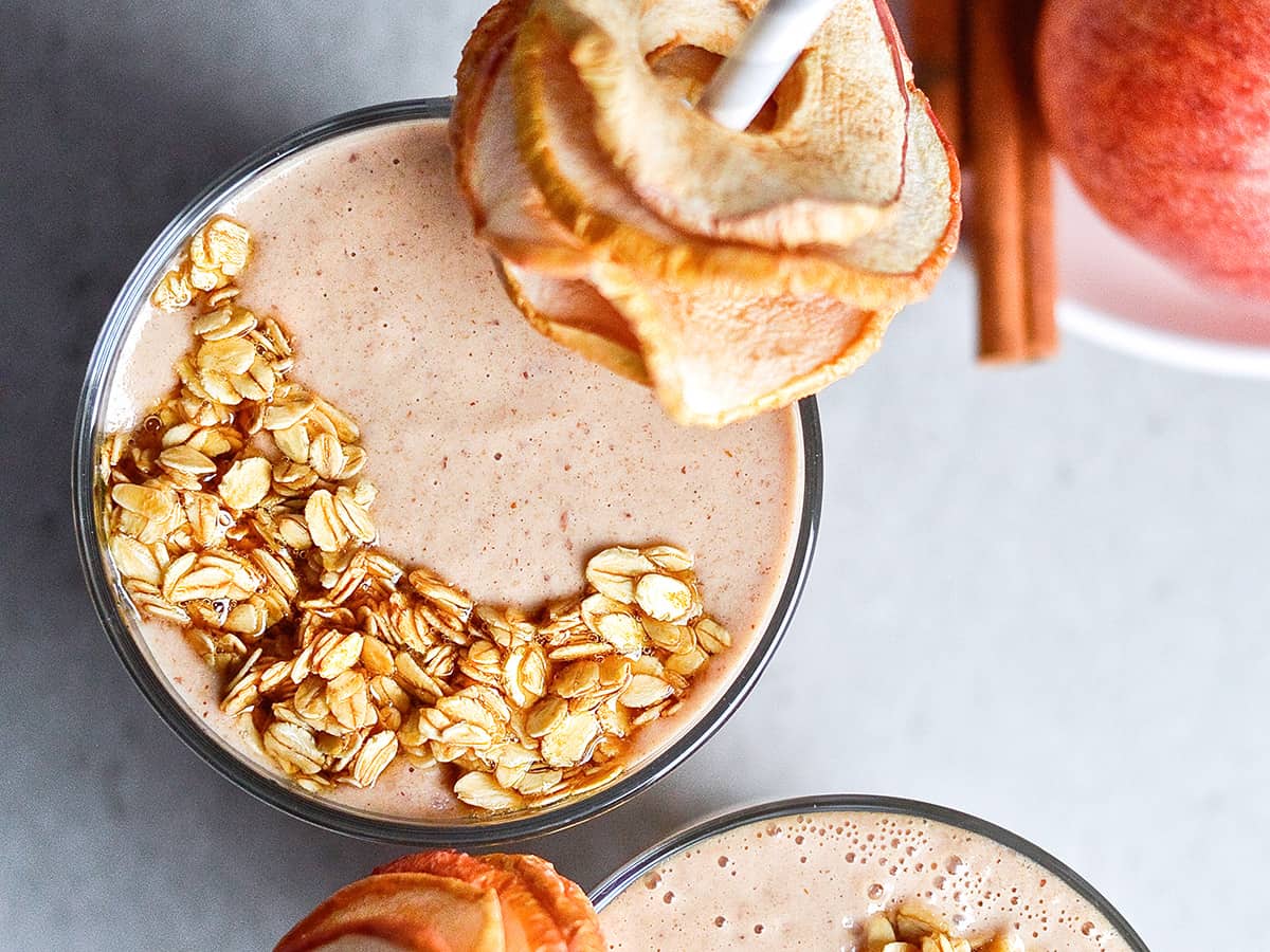 apple smoothie with oats