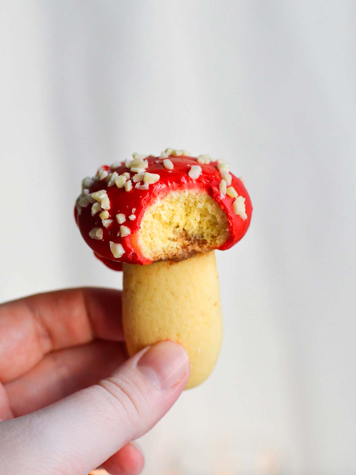 red mushroom cookies