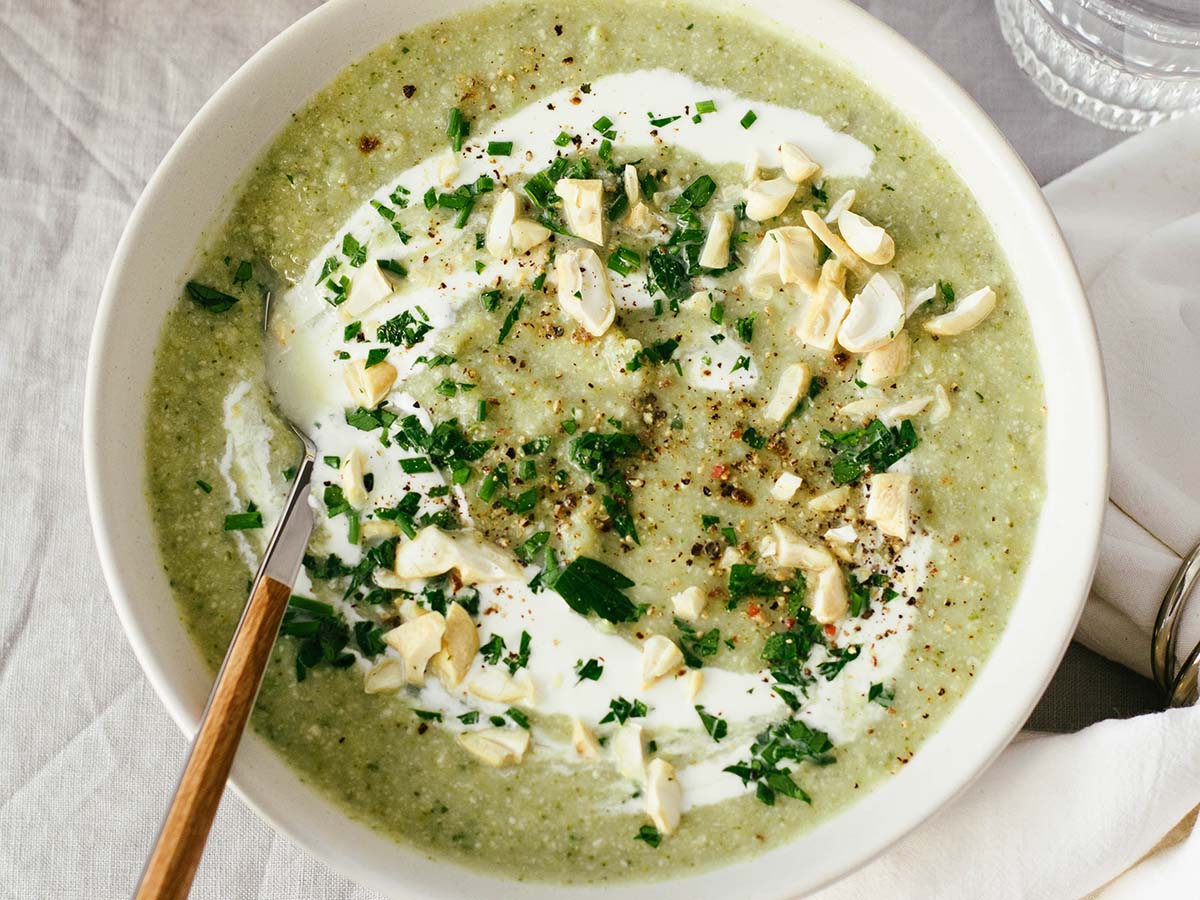 cruciferous vegetables soup with parsley and cashews