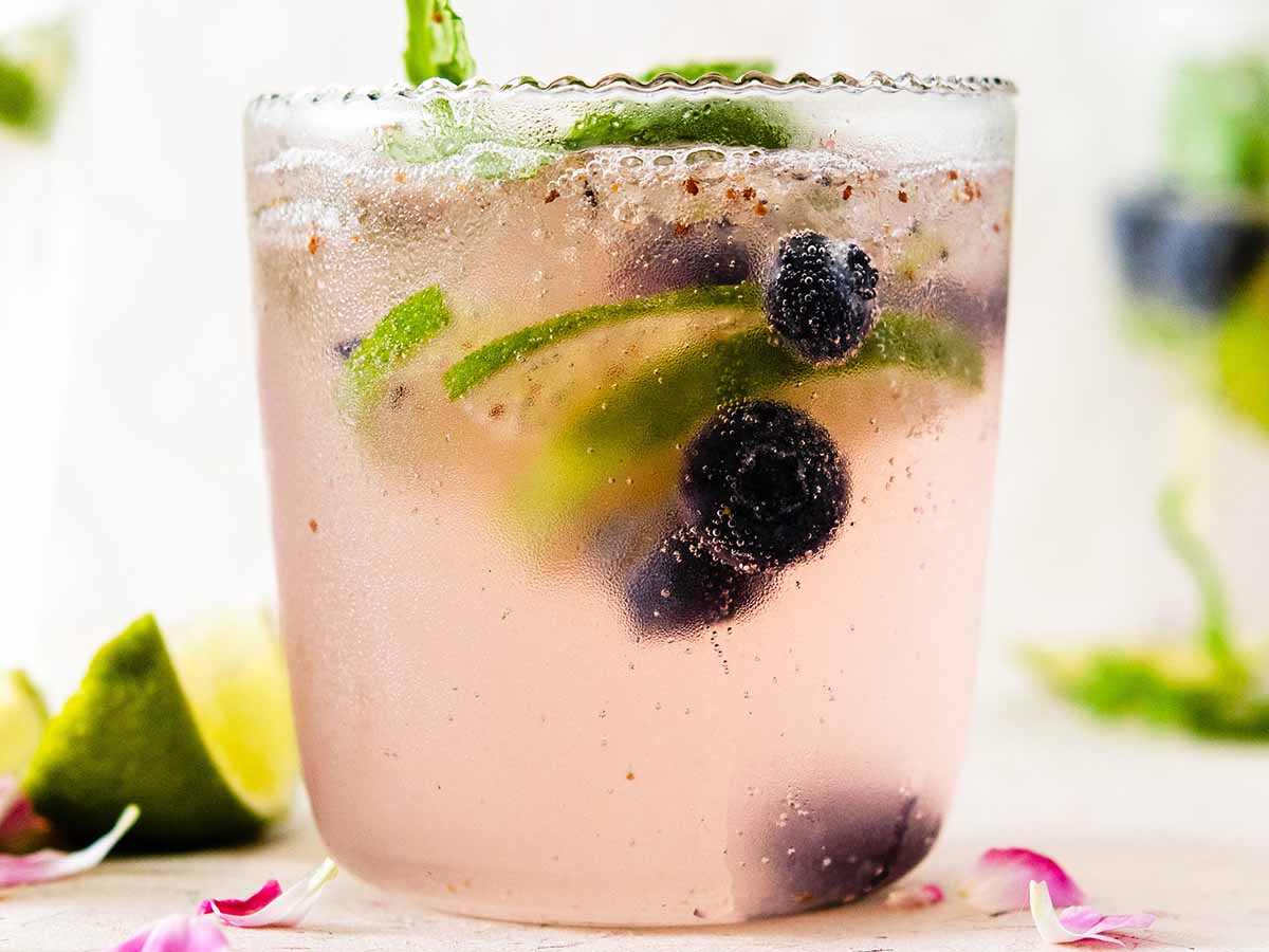 blueberry elderflower mocktail 