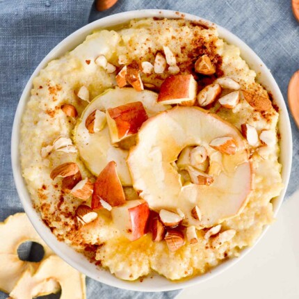 apple millet porridge with almonds