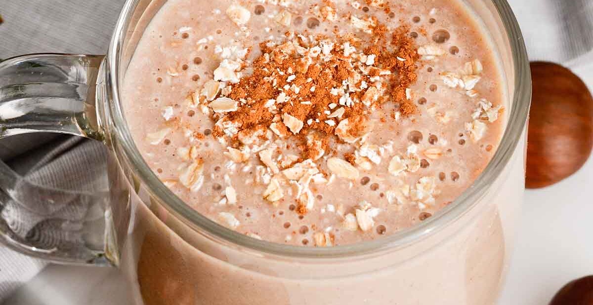 chestnut oat smoothie with cinnamon