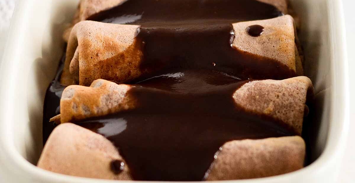 chocolate crepes with chocolate sauce
