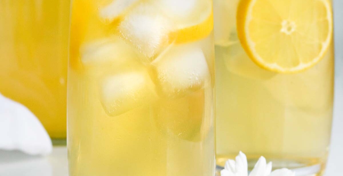 apricot chamomile iced tea with honey and lemon
