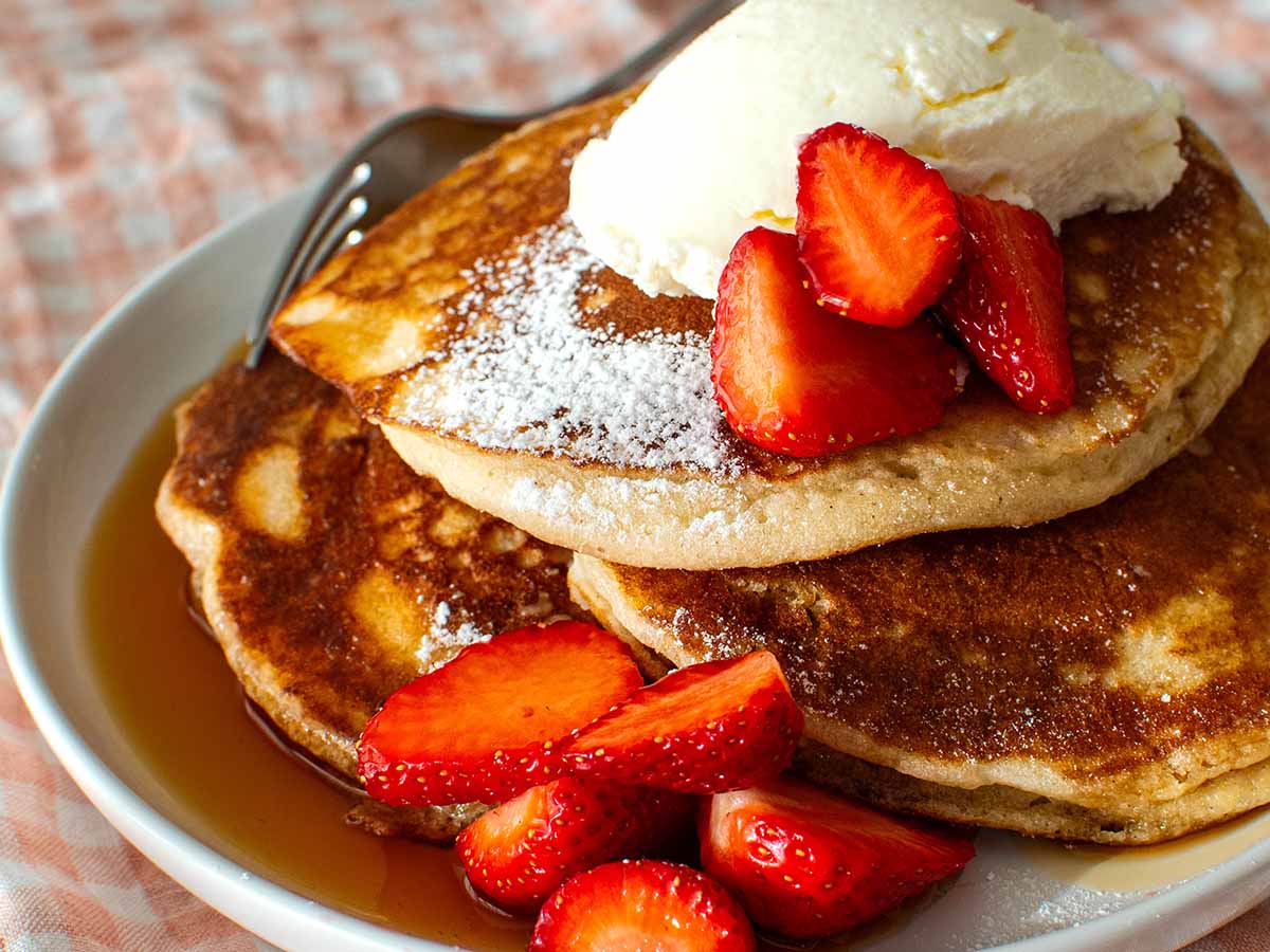gluten free pancakes with strawberries and mascarpone
