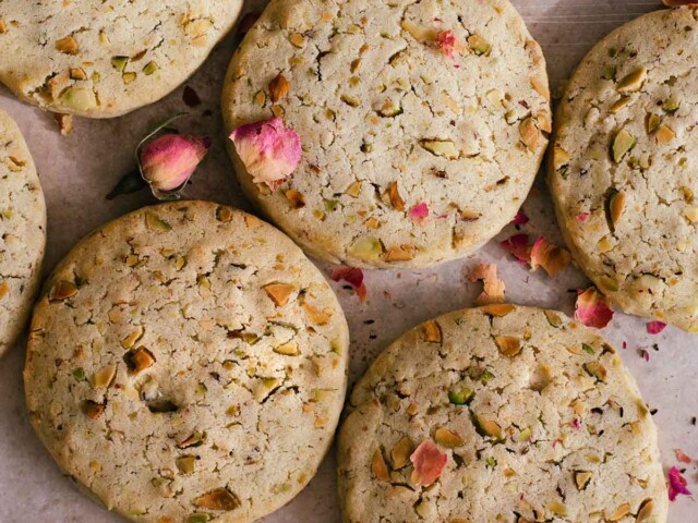 rose water pistachio shortbread cookies with dried roses