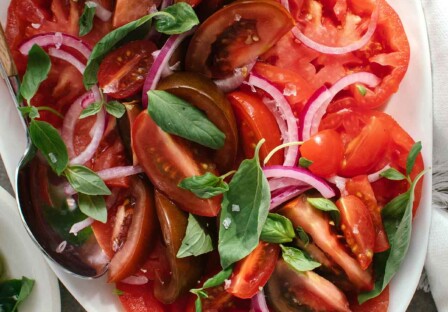 balsamic tomato salad with red onion